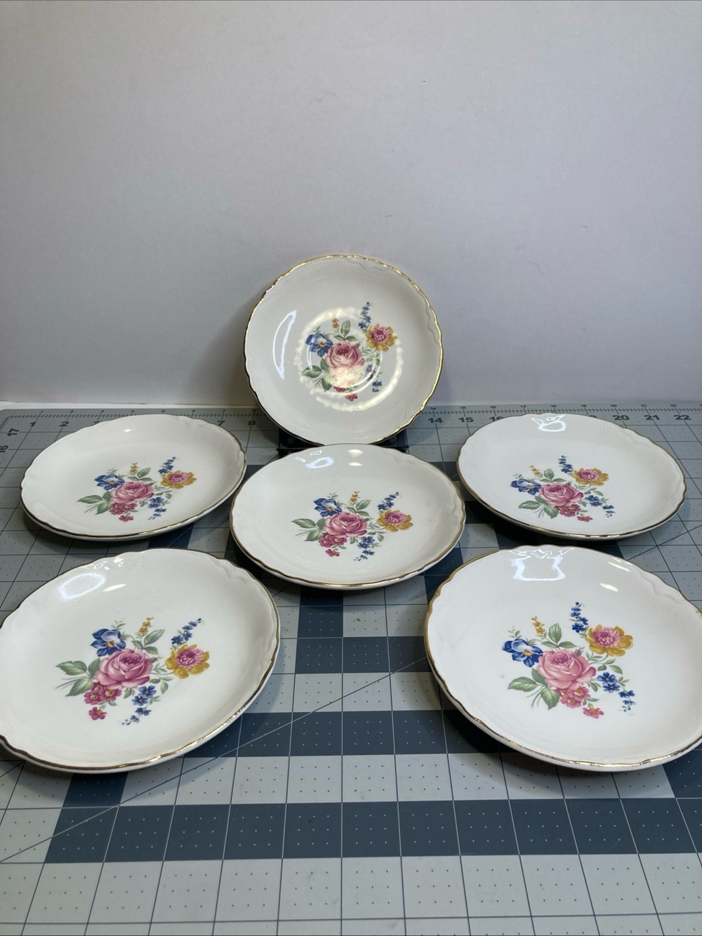 Vintage 1940’s Scio Pottery Hazel Floral 6” Bread Plate Set Of 6